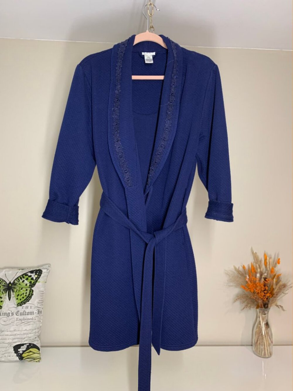 Easy Solution Plushy Robe Size Small